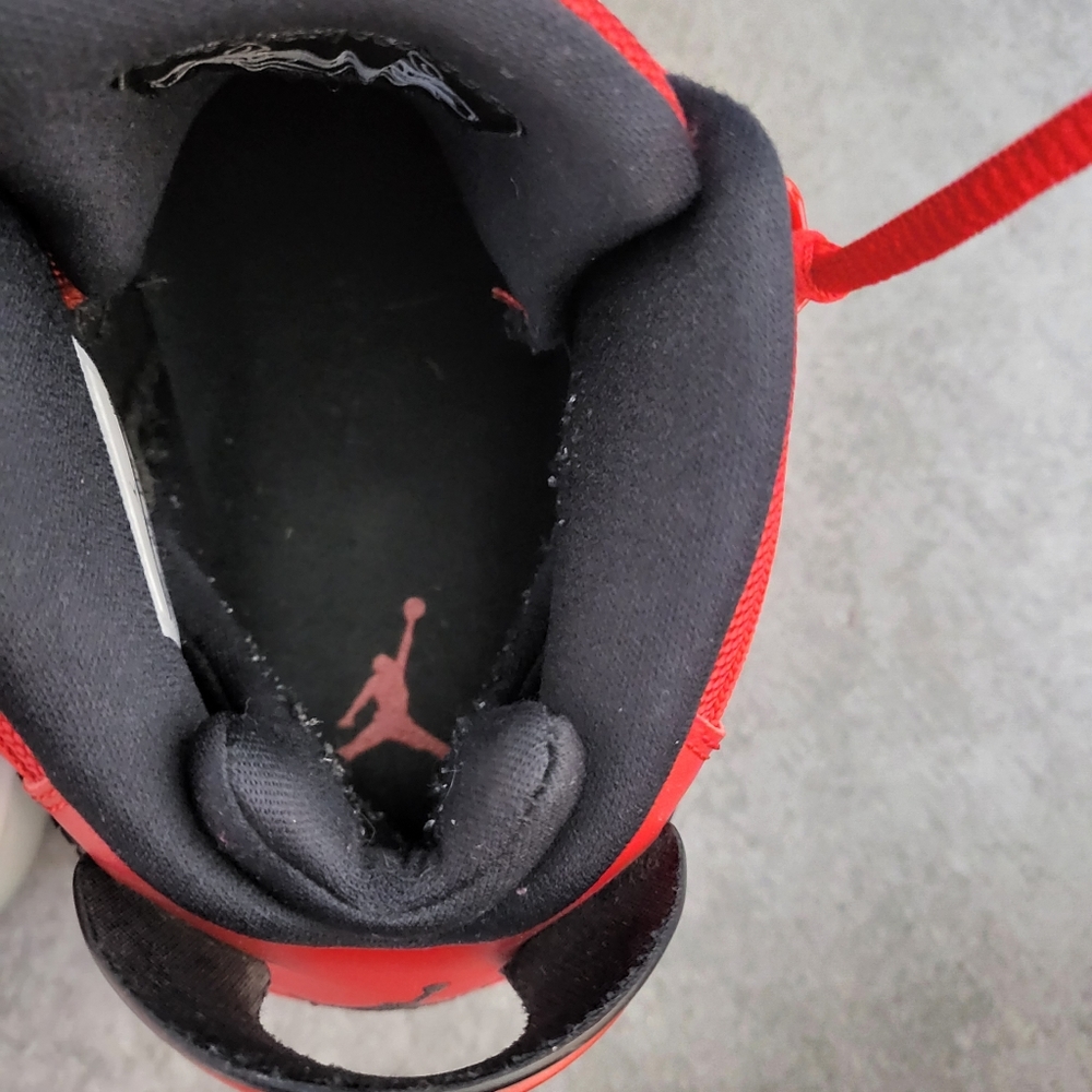 Jordan 6 Rings - Picture 10 of 12